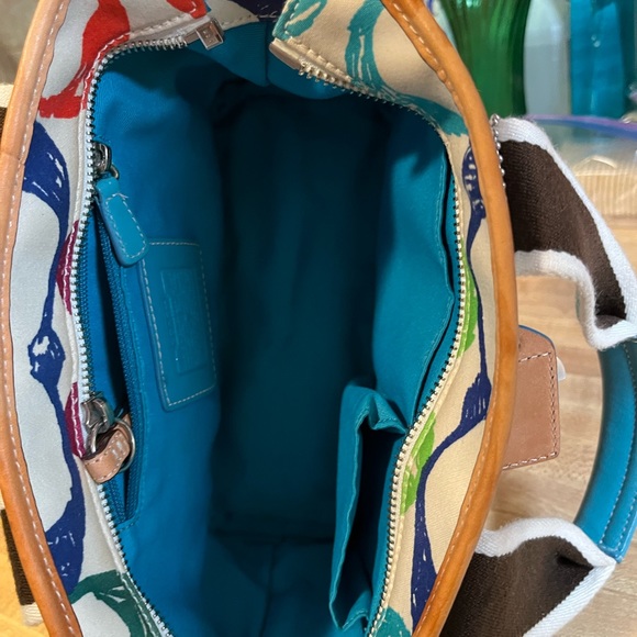 Coach Scribble w lady bug charm 5659 - Picture 5 of 10